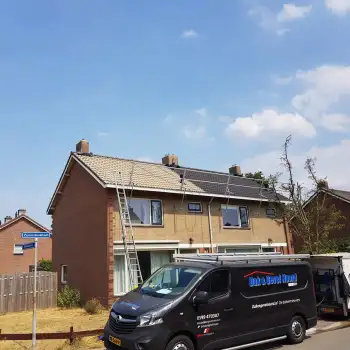 Dakpannen reinigen en coaten  in harderwijk voor woningcooperatie UWOON