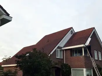 Dakcoating op woning in Nieuw Buinen