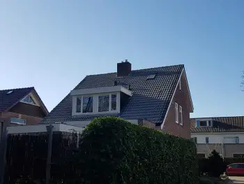 Dakcoatingnoord heeft in Drachten 4 woningen voorzien van dakcoating.