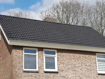 Dakcoatingnoord heeft in Drachten 4 woningen voorzien van dakcoating.