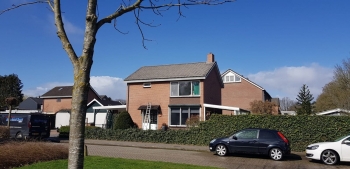 Woning in Emmen opgefrisd met nieuwe dakcoating Woning in Emmen opgefrisd met nieuwe dakcoating