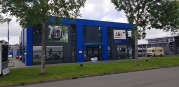 Het pand van A&S in Kolham opnieuw gecoat. Het pand van A&S in Kolham opnieuw gecoat.