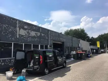 Gevelcoating bij garage ambergen stadskanaal