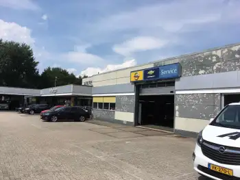 Gevelcoating bij garage ambergen stadskanaal