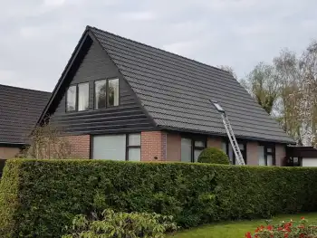 Wedde door dakcoating is dit dak weer jarenlang beschermd