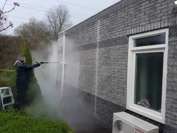 Gevelreiniging Hoogeveen door Dak en Gevel Noord uit Stadskanaal